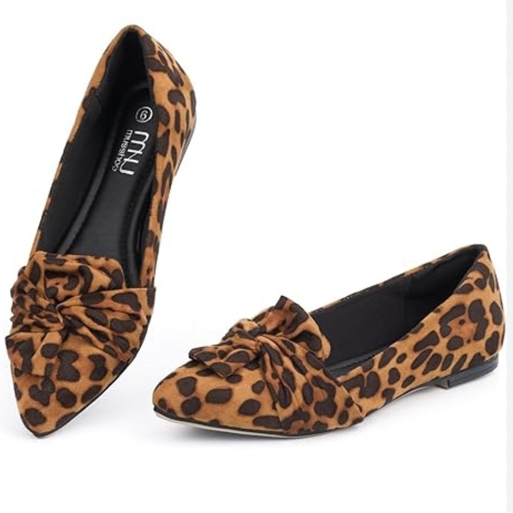 NEW! MU MUSSHOE Cushioned Point Toe Comfort Flats. 8.5.